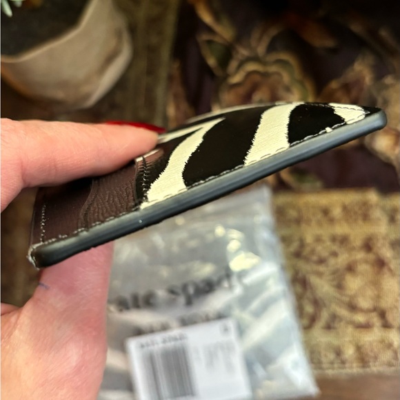 Authentic KATE SPADE Saffiano leather slim zebra stripes card case - Picture 3 of 9